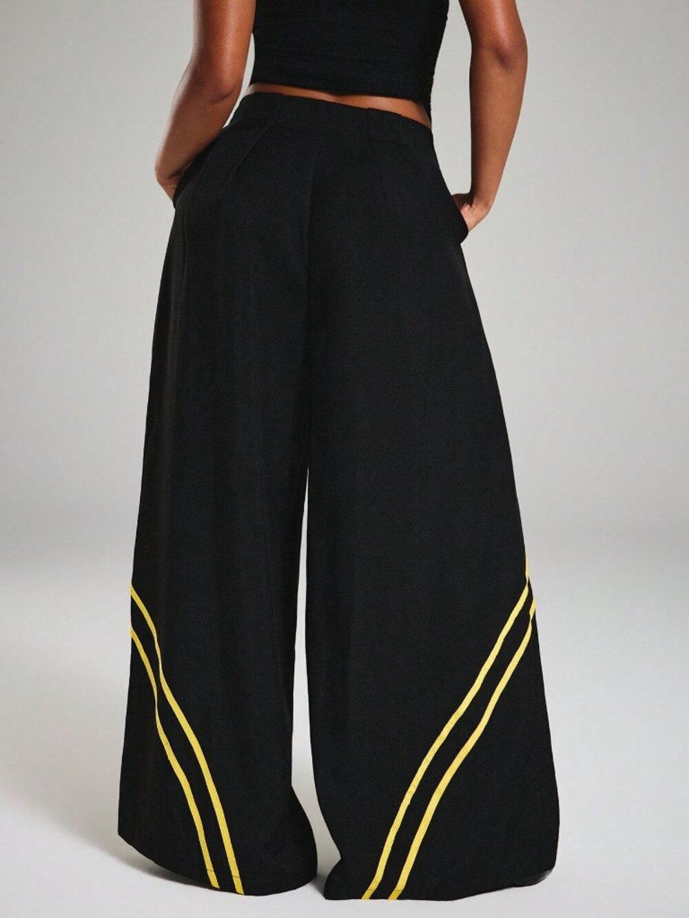 Black Elegant Women's Striped High Waist Wide Leg Pants - Picture 2 of 7